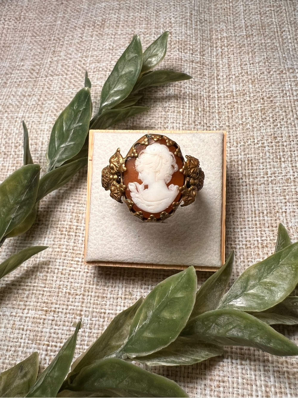 SZ 8 | Vintage Adjustable Gold Carved Cameo Victorian Boho Oval Cocktail Ring